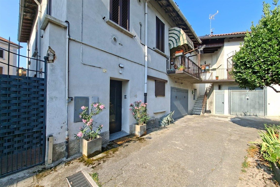 Lesmo-Peregallo Ufficio in vendita